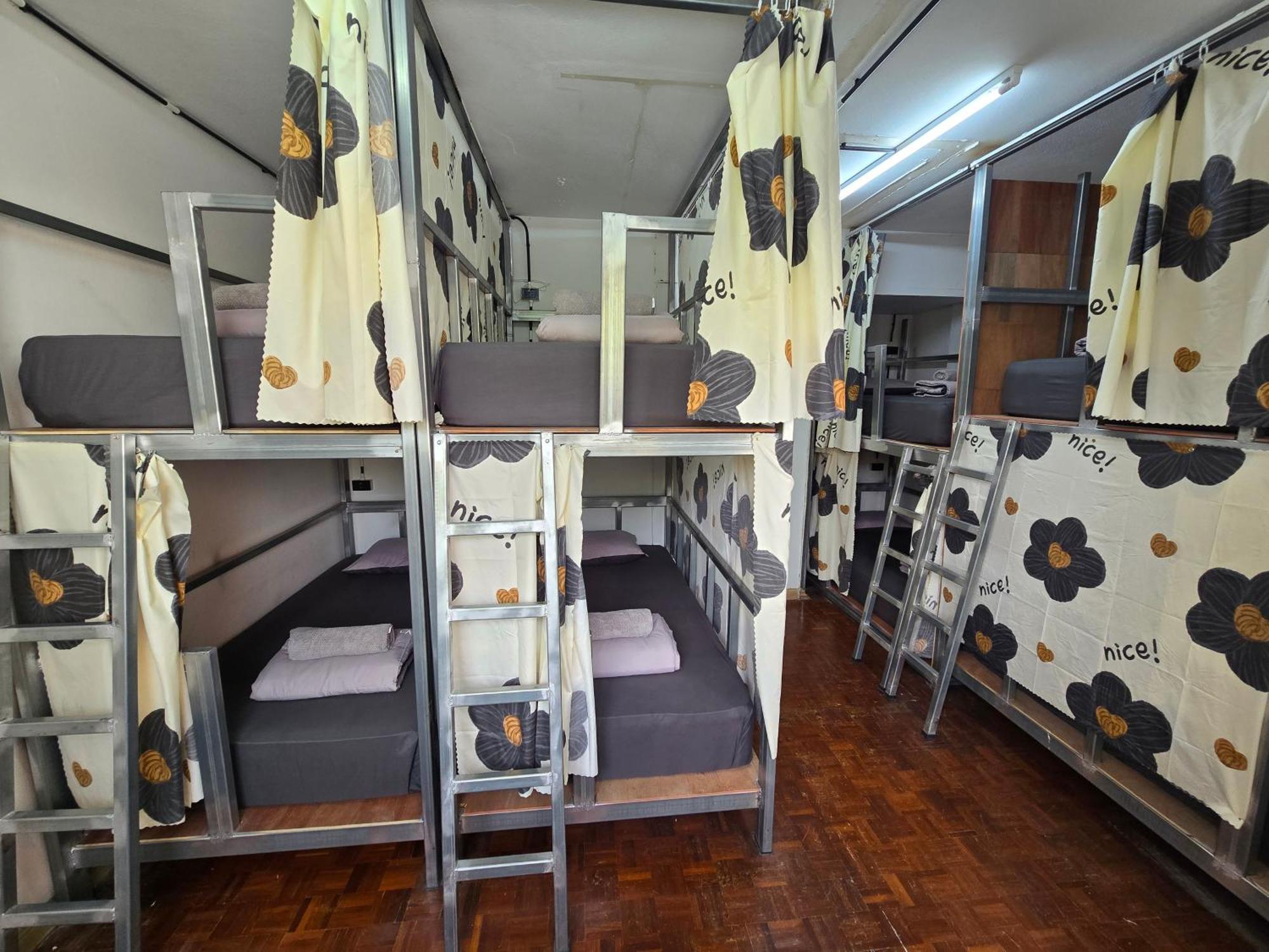Panda Lodge Home Stay กรุงเทพมหานคร ภายนอก รูปภาพ