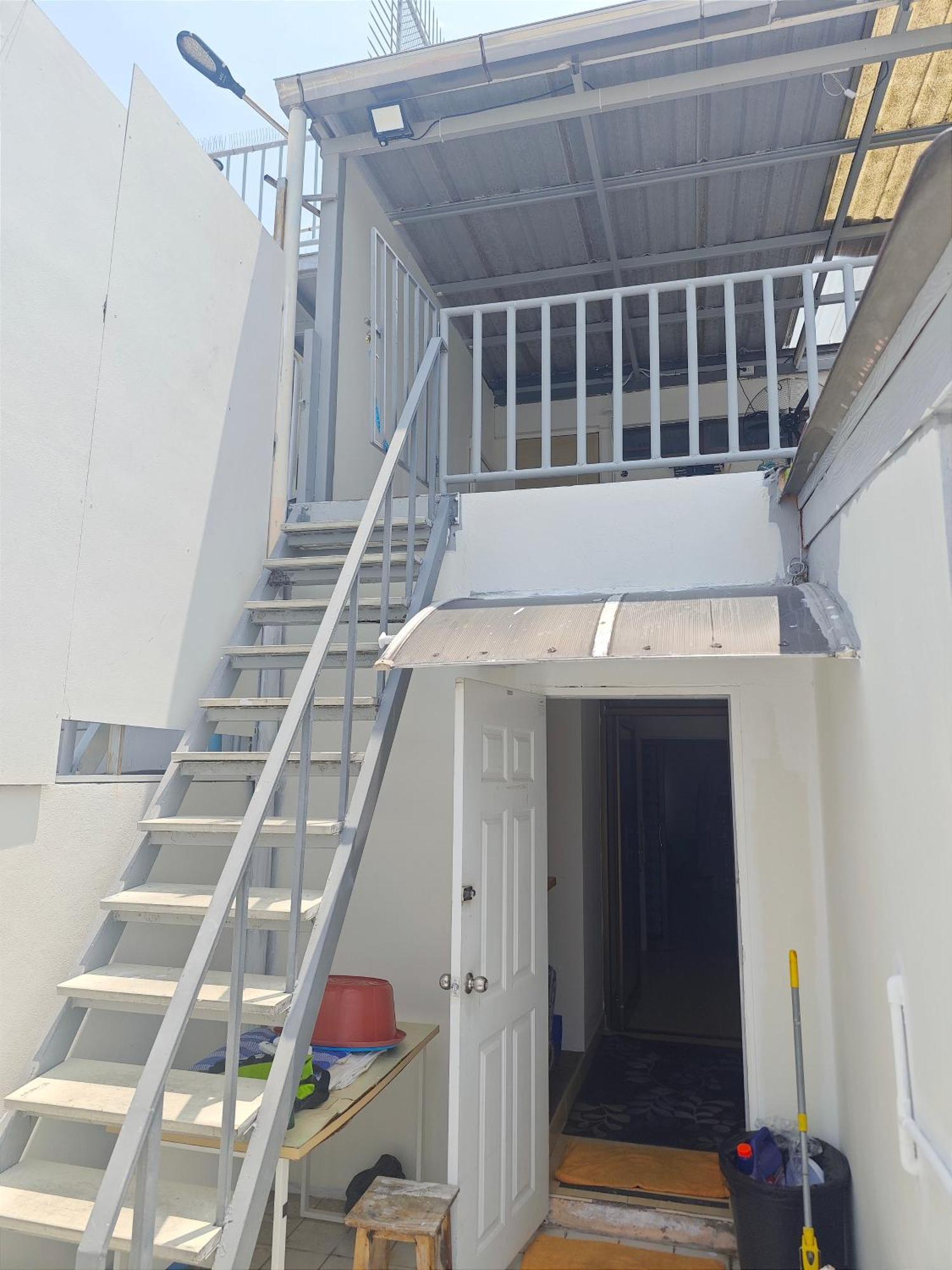 Panda Lodge Home Stay กรุงเทพมหานคร ภายนอก รูปภาพ
