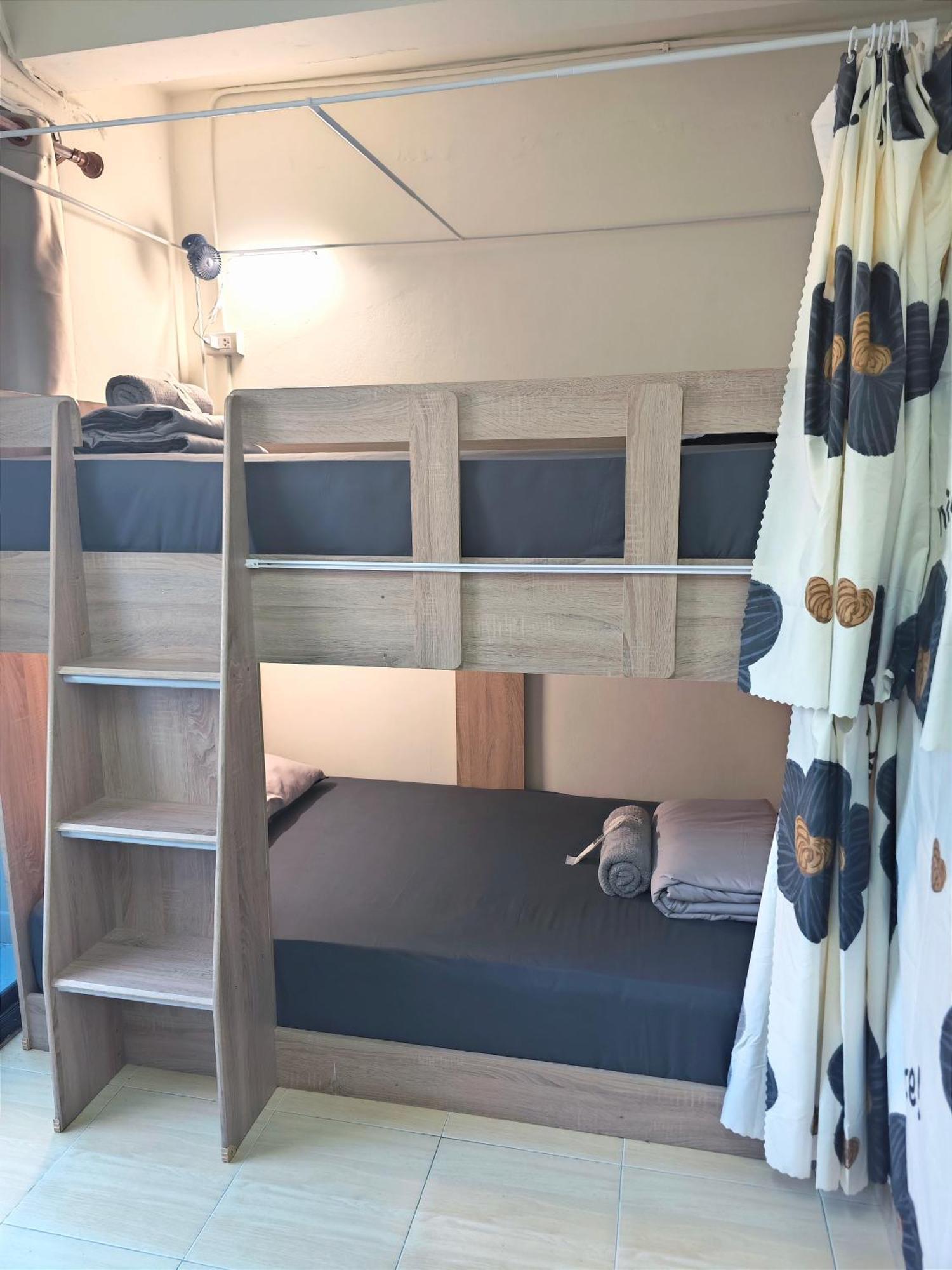Panda Lodge Home Stay กรุงเทพมหานคร ภายนอก รูปภาพ