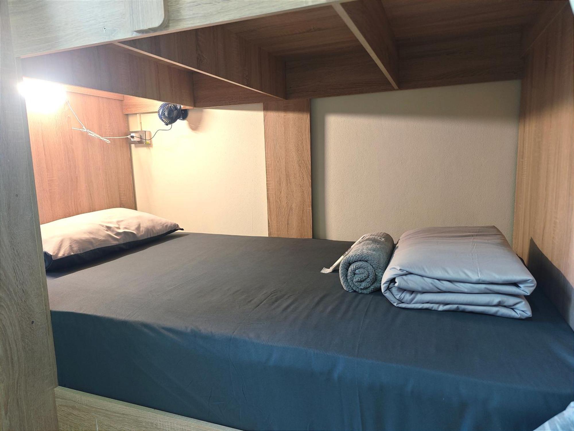 Panda Lodge Home Stay กรุงเทพมหานคร ภายนอก รูปภาพ