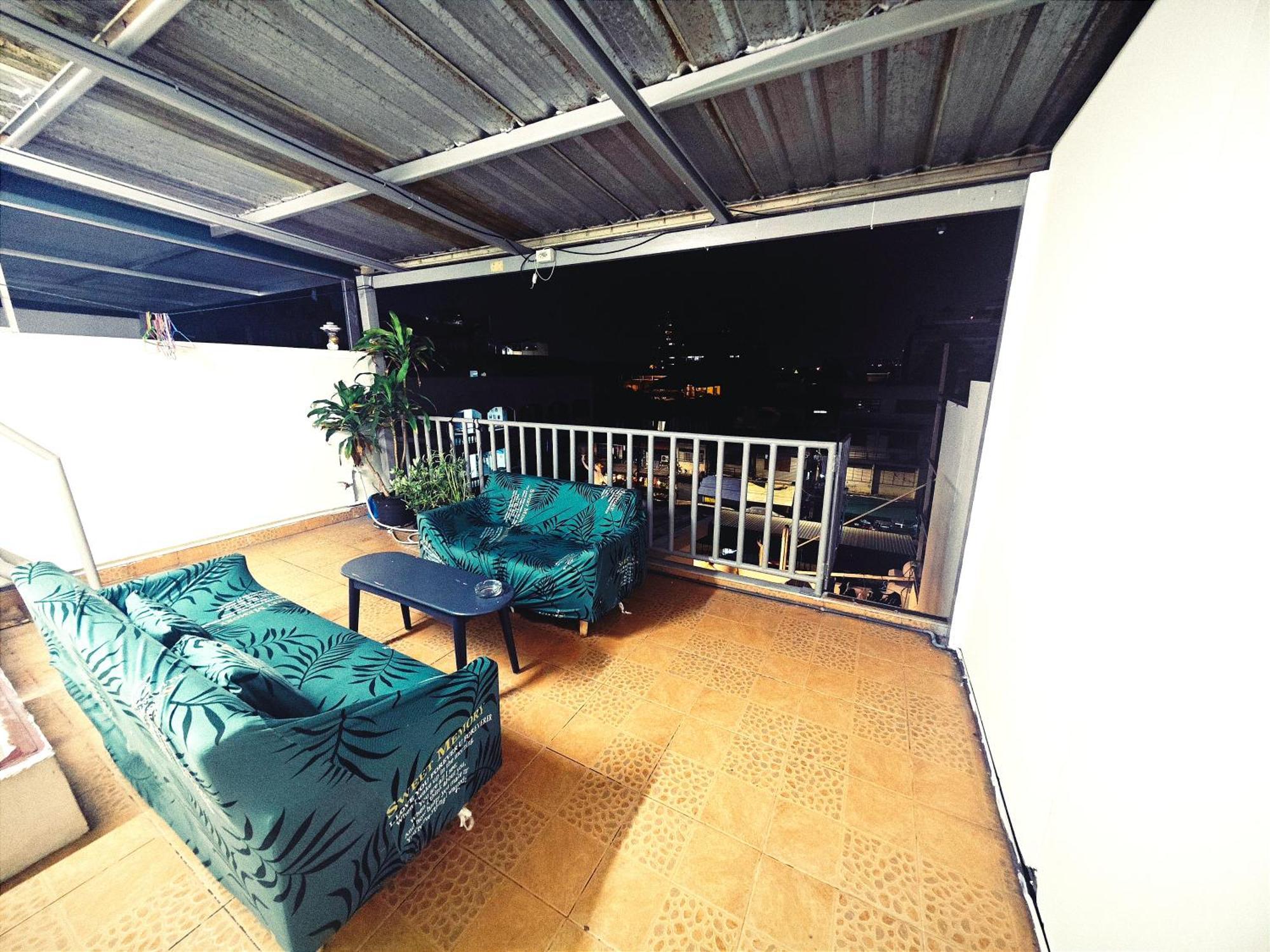 Panda Lodge Home Stay กรุงเทพมหานคร ภายนอก รูปภาพ